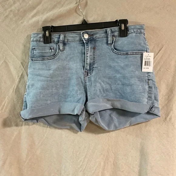NWT Light Blue Jean Shorts - Picture 2 of 6